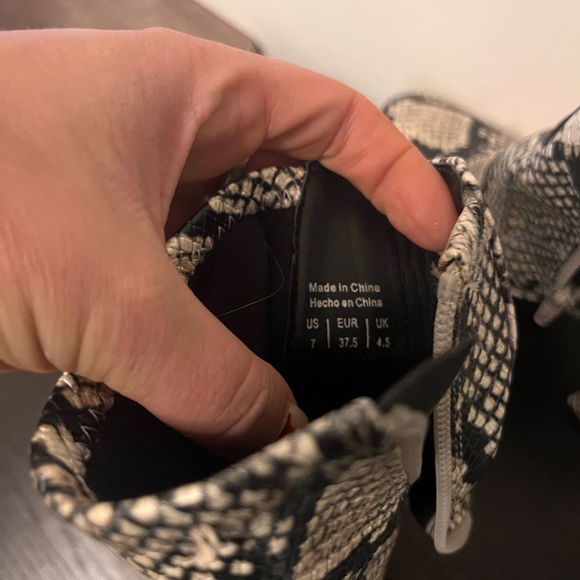 ALDO Size 7 Worn Once Women's Booties - Snakeskin - Picture 3 of 8